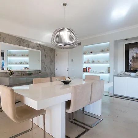 Marina Mar 'penthouse' By Sapvillas Vilamoura