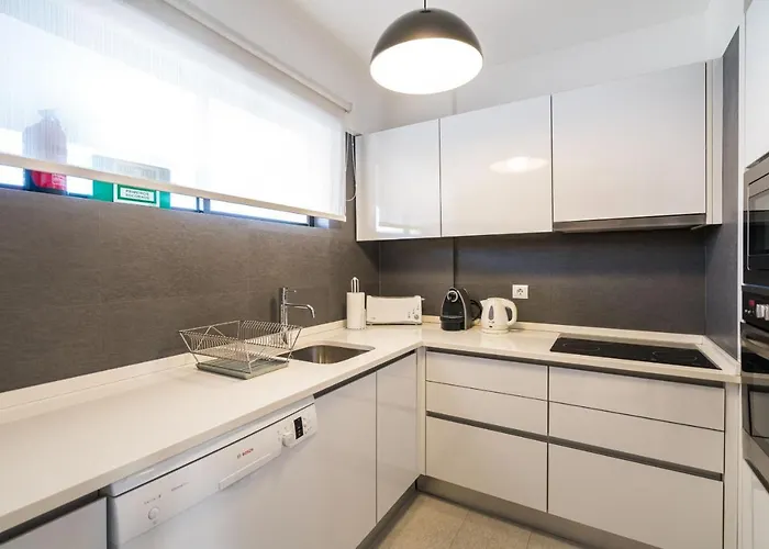 Marina Mar 'penthouse' By Sapvillas Vilamoura