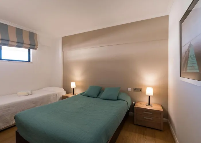 Marina Mar 'penthouse' By Sapvillas Vilamoura