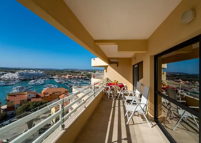 شقة Marina Mar 'penthouse' By Sapvillas فيلامورا