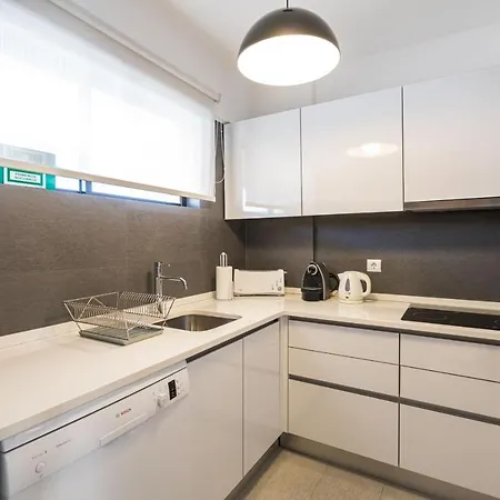 Marina Mar 'penthouse' By Sapvillas 维拉摩拉